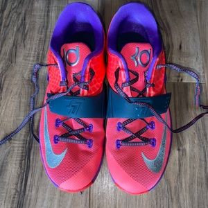 Good Used Nike KD 7 size 7Y